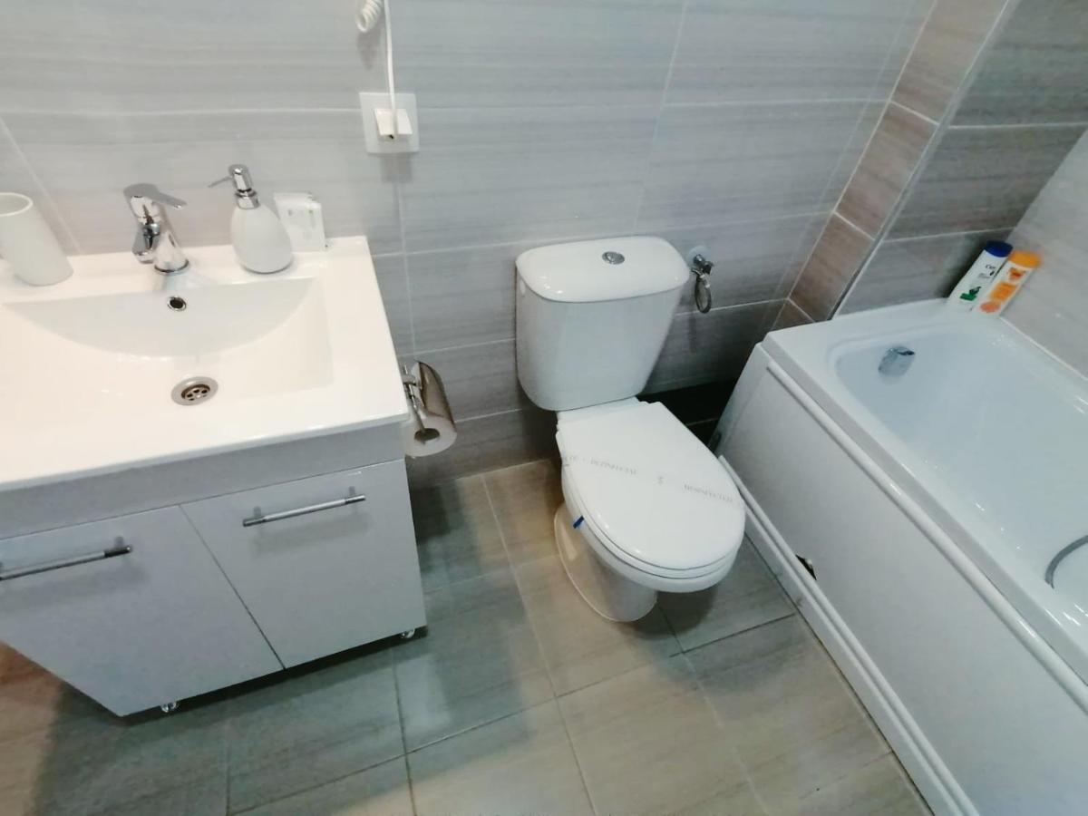 בראשוב Ama Apartament Cu Terasa 50 Mp & Parcare מראה חיצוני תמונה